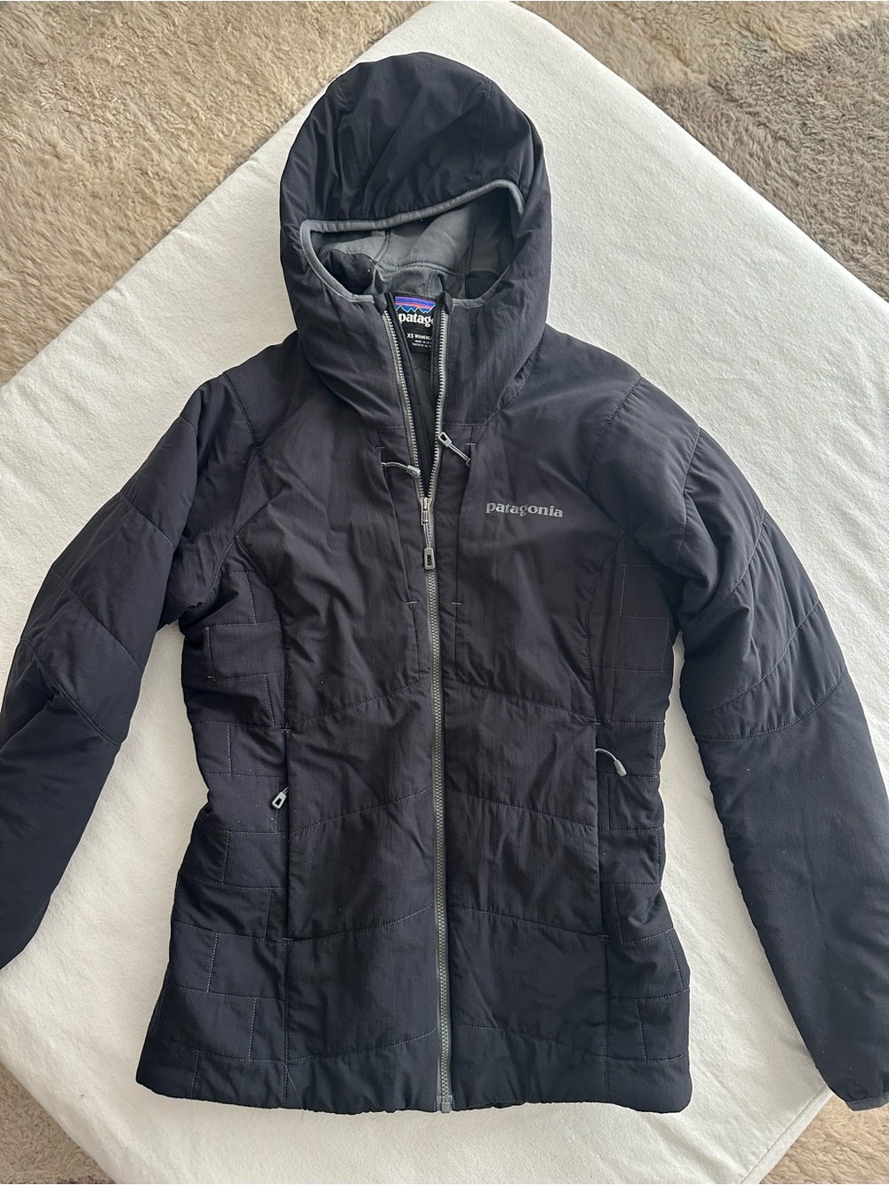 Patagonia Women's Hooded Puffer Jacket - Black